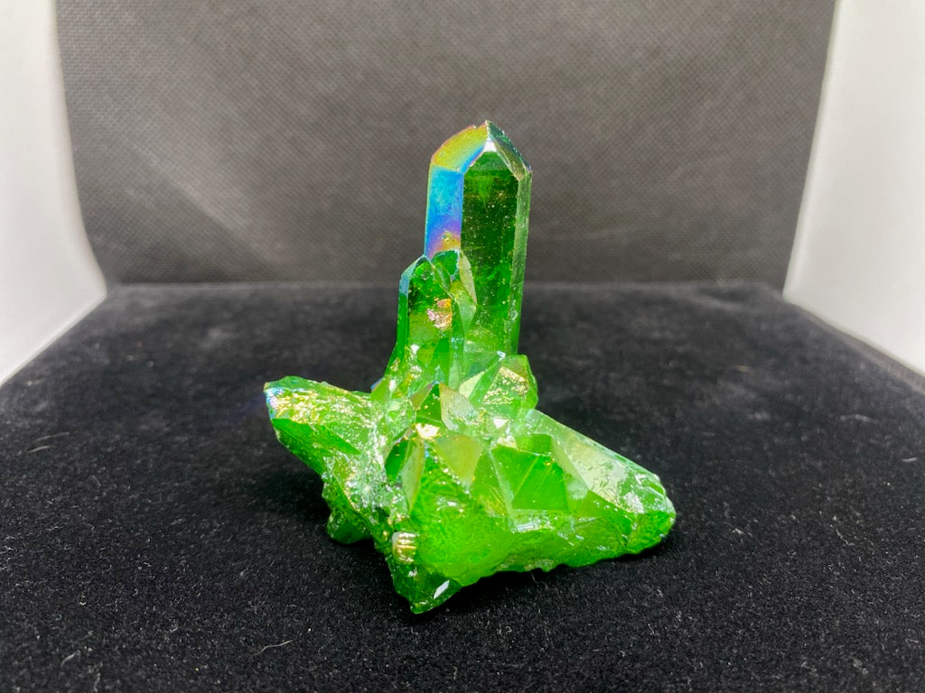 Natual Green Aura Titanium Crystal Quartz Cluster