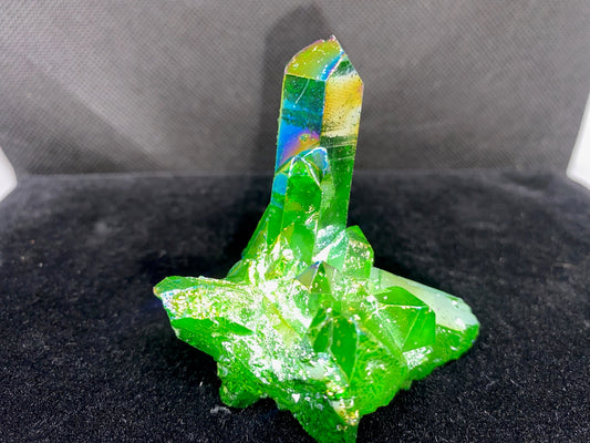 Natual Green Aura Titanium Crystal Quartz Cluster